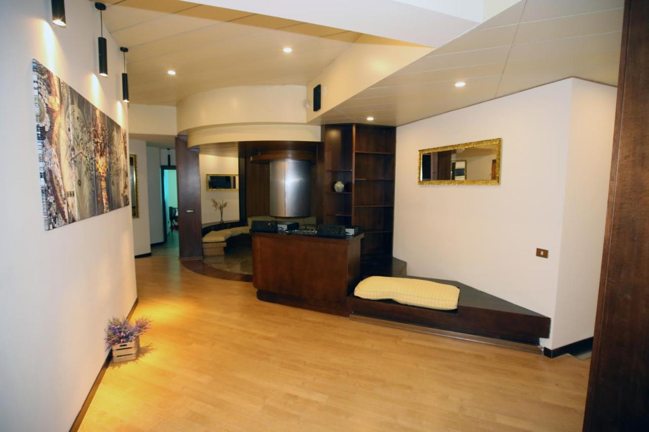 Paradise Suite Латина Екстер'єр фото