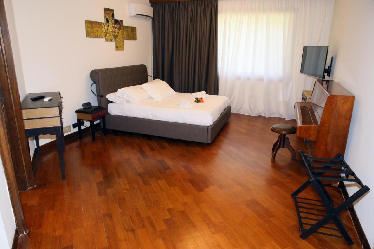 Paradise Suite Латина Екстер'єр фото