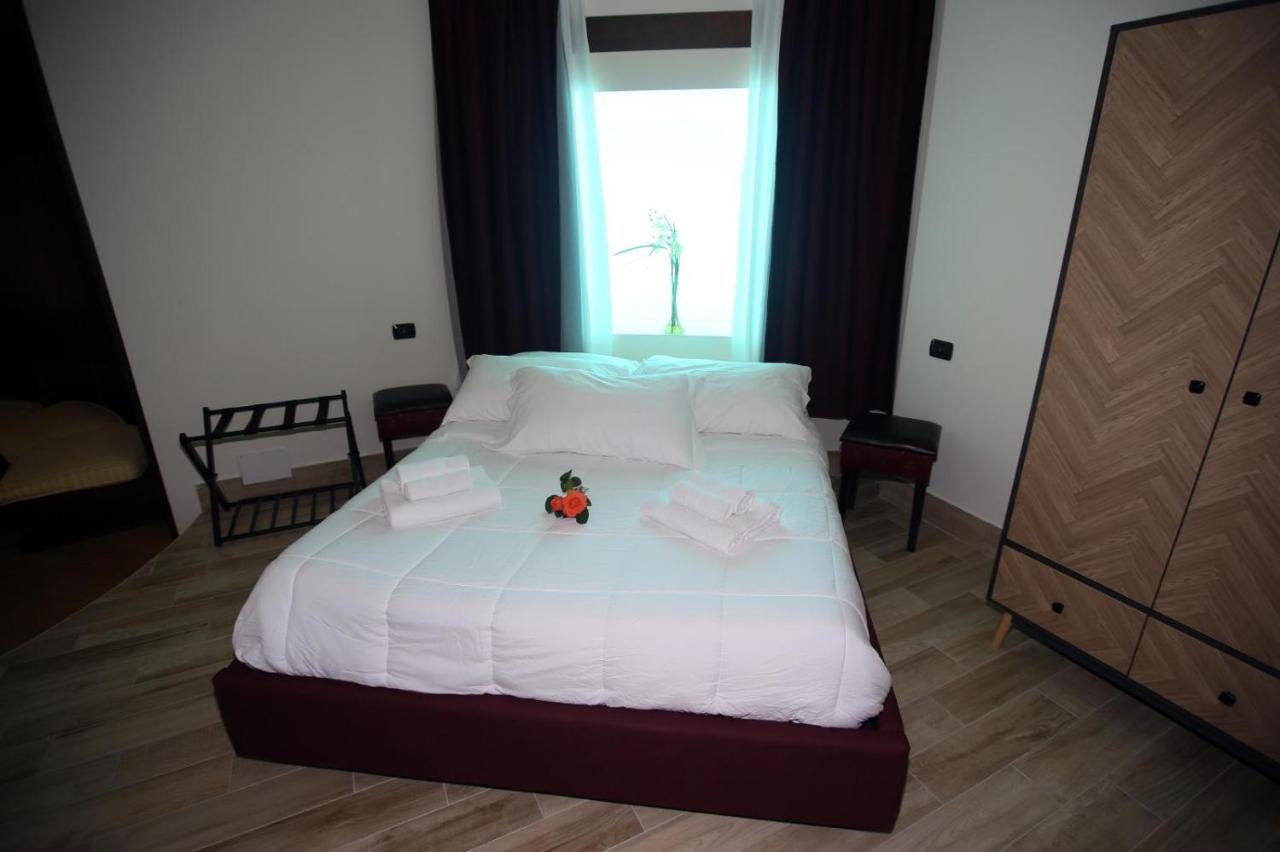 Paradise Suite Латина Екстер'єр фото