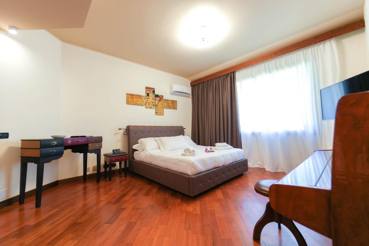 Paradise Suite Латина Екстер'єр фото