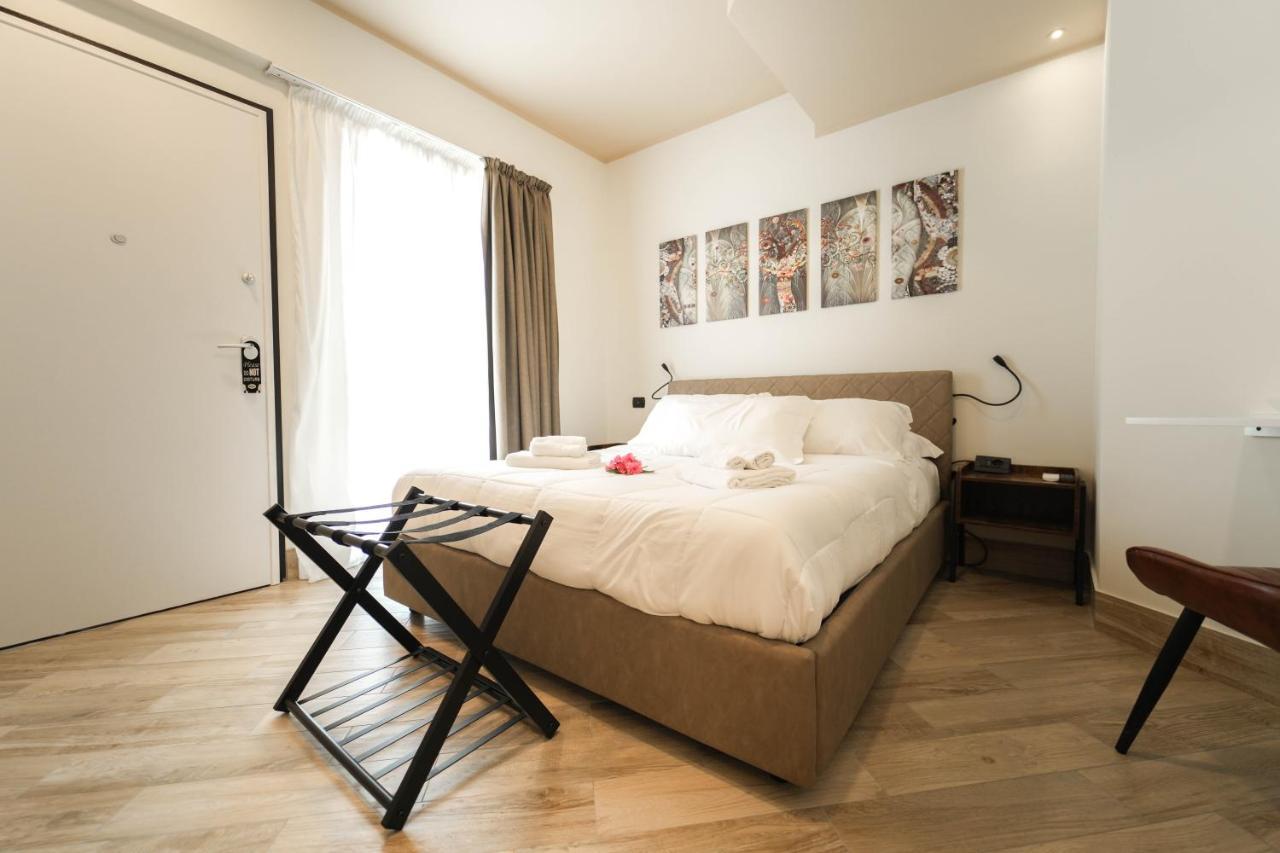 Paradise Suite Латина Екстер'єр фото