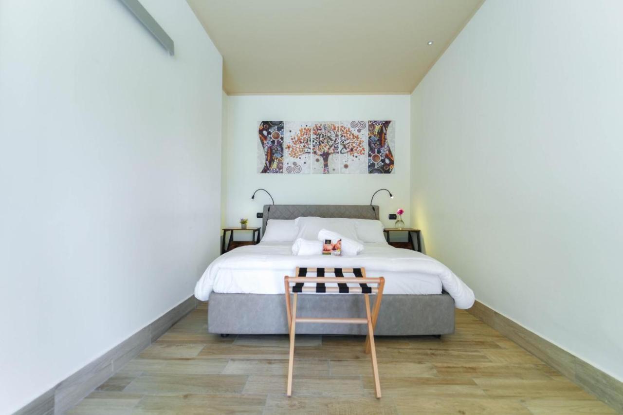 Paradise Suite Латина Екстер'єр фото